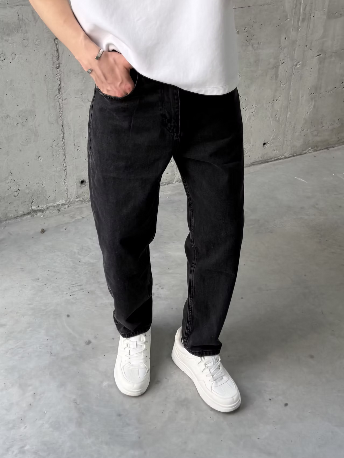 MOM jeans